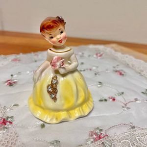 Lefton s Exclusives Vintage Yellow Girl Figurine 610, Ceramic Figurine